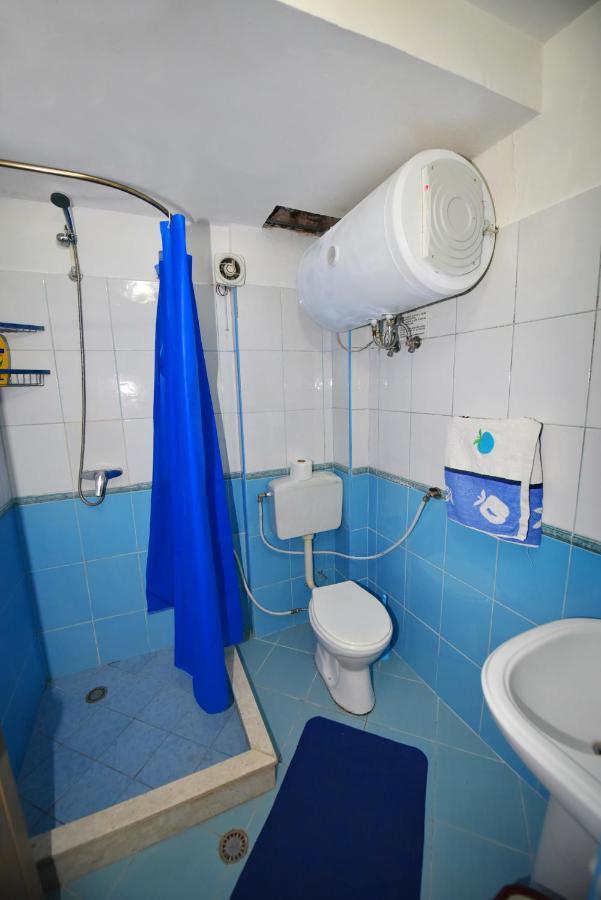 Lovely Apartment W/ Ac + Bath. + Kitchen + Parking And Garden Shkodër Exterior foto